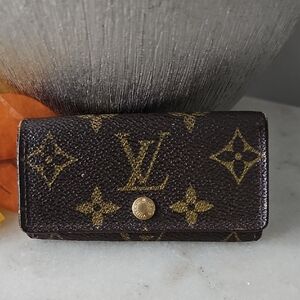 Louis Vuitton Keyholder